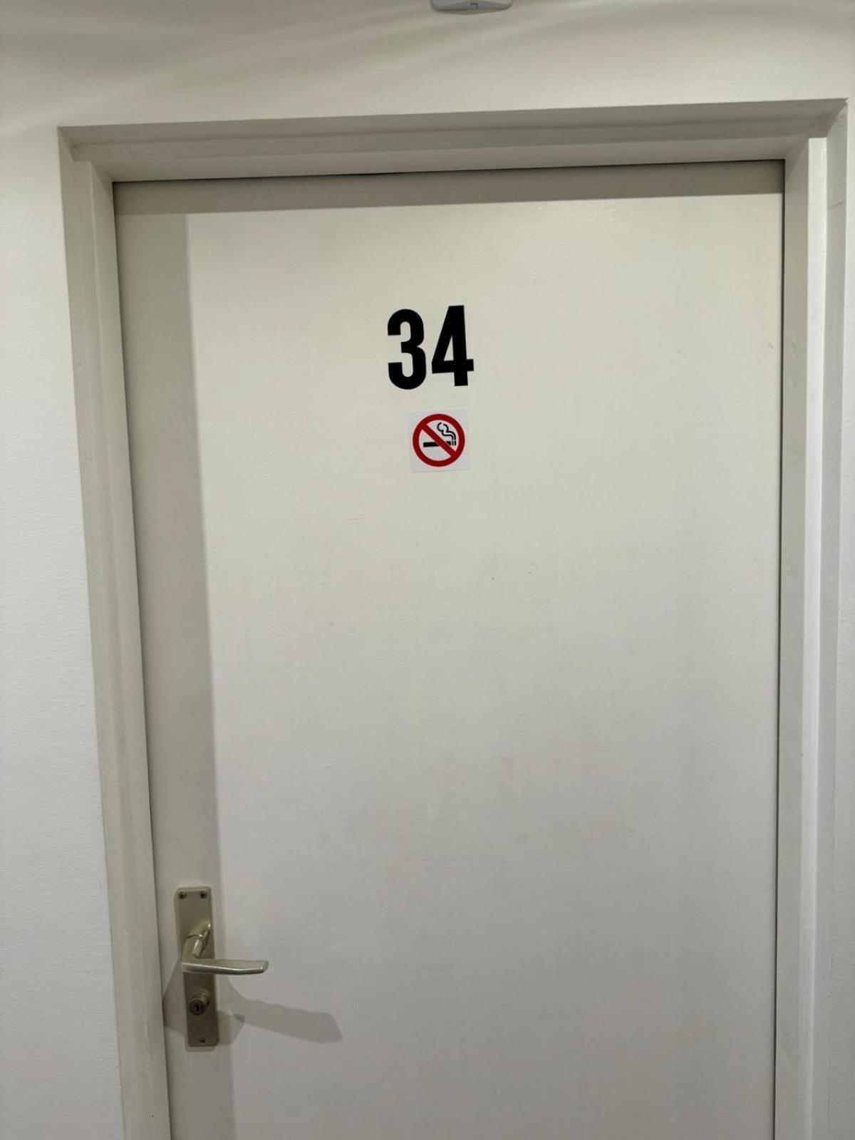 Haus Zum Ruetli Appartement Chur Kamer foto